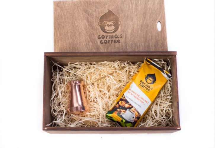 Gift sets Gorilla's coffee with Turks