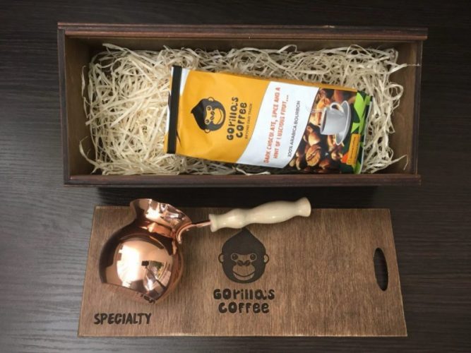 Gift sets Gorilla's coffee with Turks
