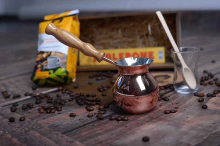 Gift sets Gorilla's coffee with Turks