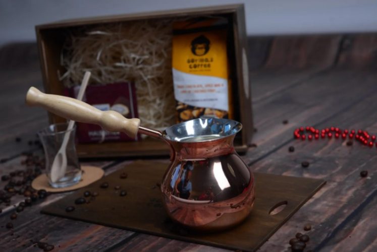 Gift sets Gorilla's coffee with Turks