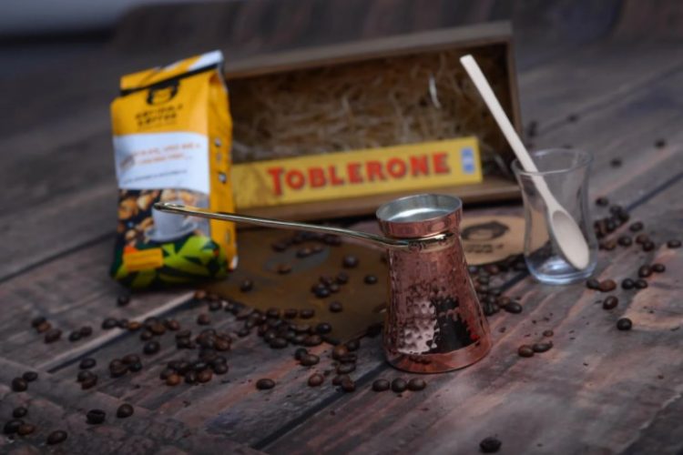 Gift sets Gorilla's coffee with Turks