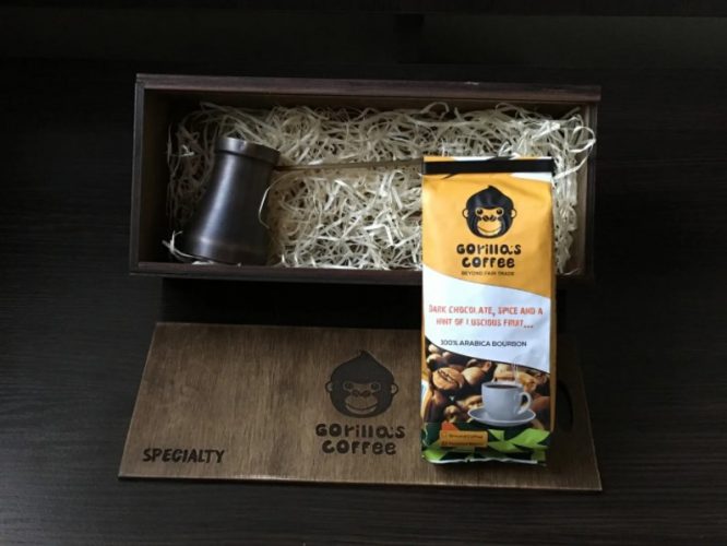 Gift sets Gorilla's coffee with Turks