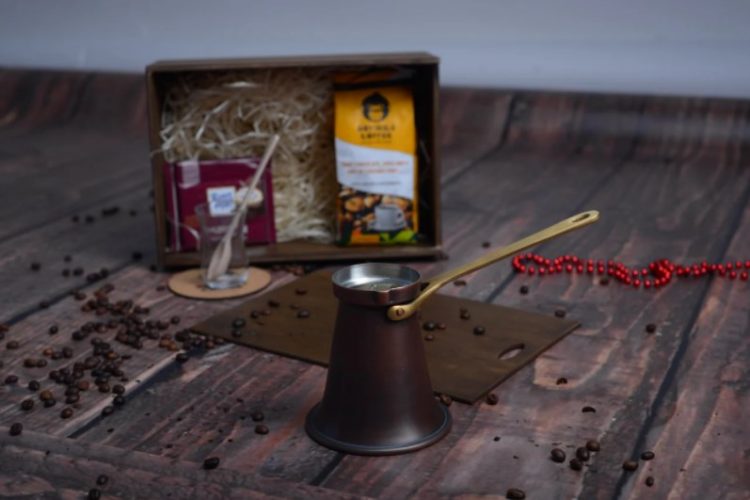 Gift sets Gorilla's coffee with Turks
